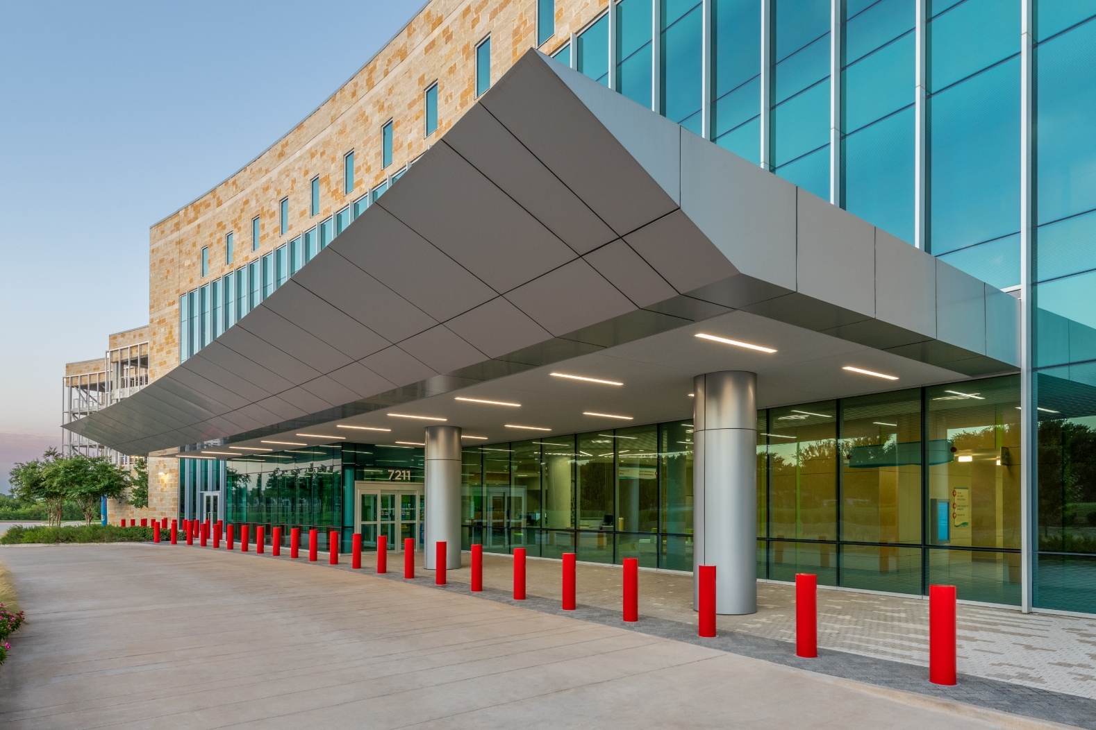 30 MPH Helix Lock removable bollards at the Children's Health Plano entrance