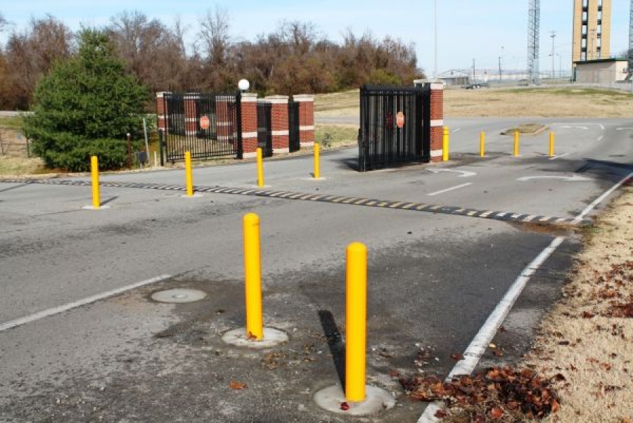 TrafficGuard, Inc Round Post Twist In - Parking bollards Tennessee Air National Guard, Nashville, TN
