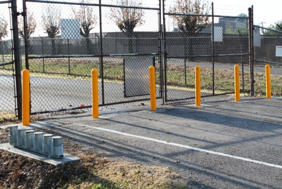 TrafficGuard, Inc Round Post Twist In - Removable bollards Tennessee Air National Guard, Nashville, TN