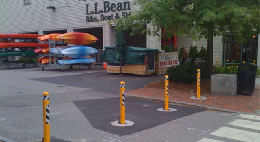 TrafficGuard, Inc Round Post Lock - Anti-ram bollards LL Bean, Freeport, Maine